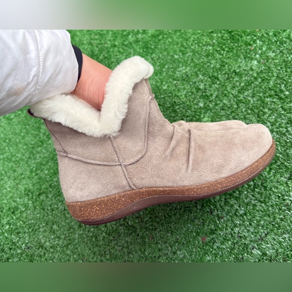 Aetrex Women’s Remi Boots Mushroom Size 8.5 - Picture 11 of 12